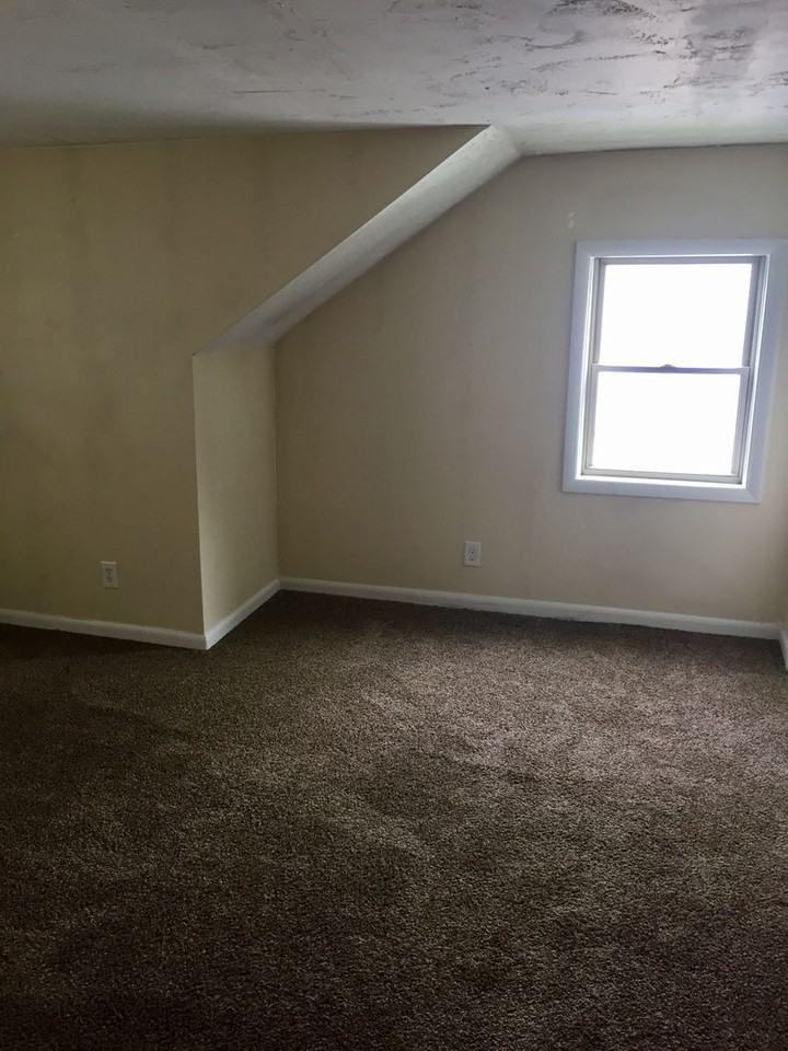 149 Crest Ave - Photo 7 of 14