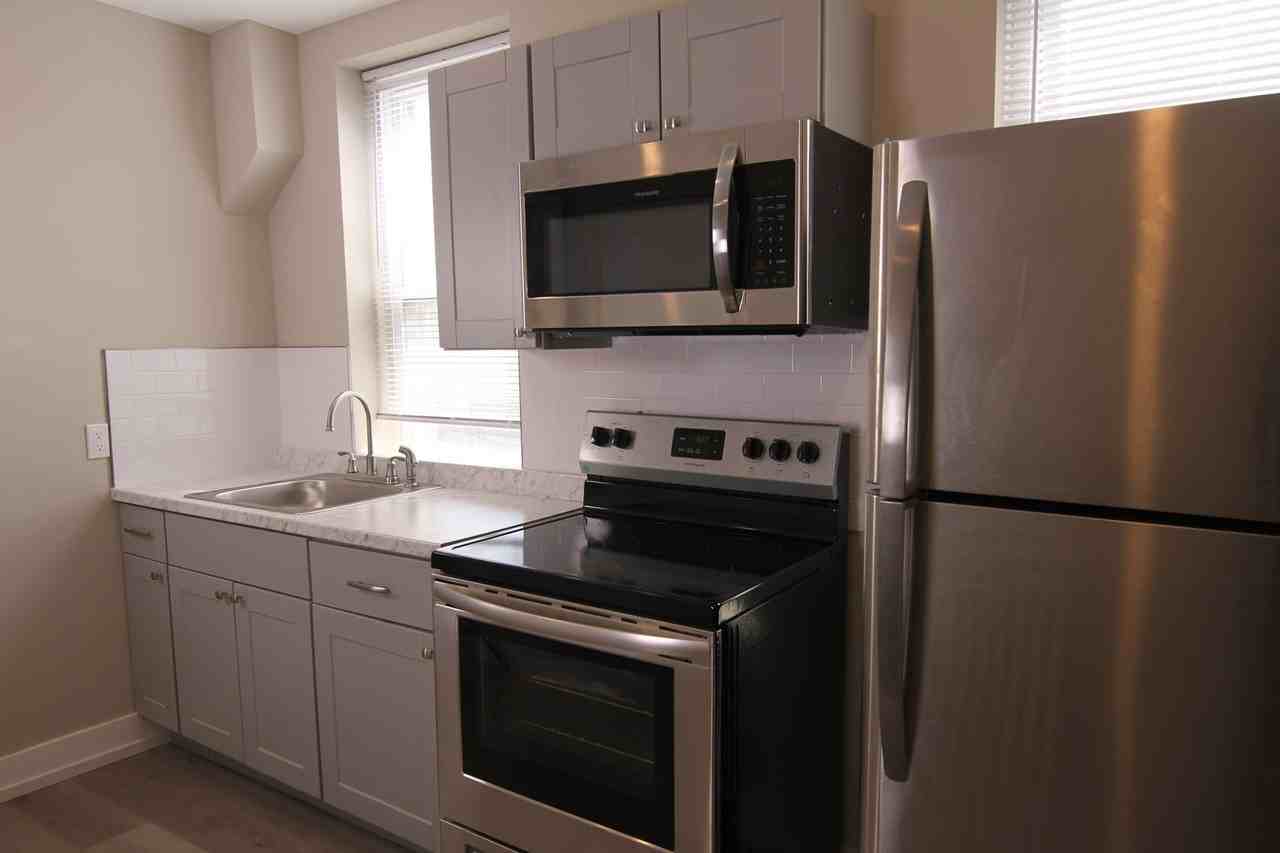 4903 Penn St - Photo 2 of 8
