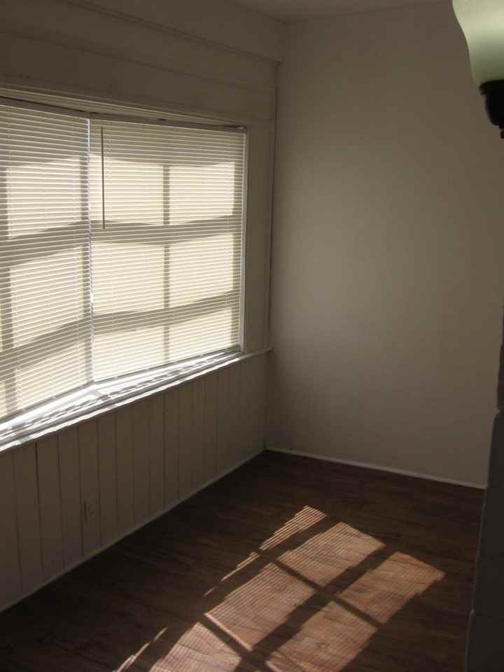 5323 Malcolm St - Photo 4 of 11