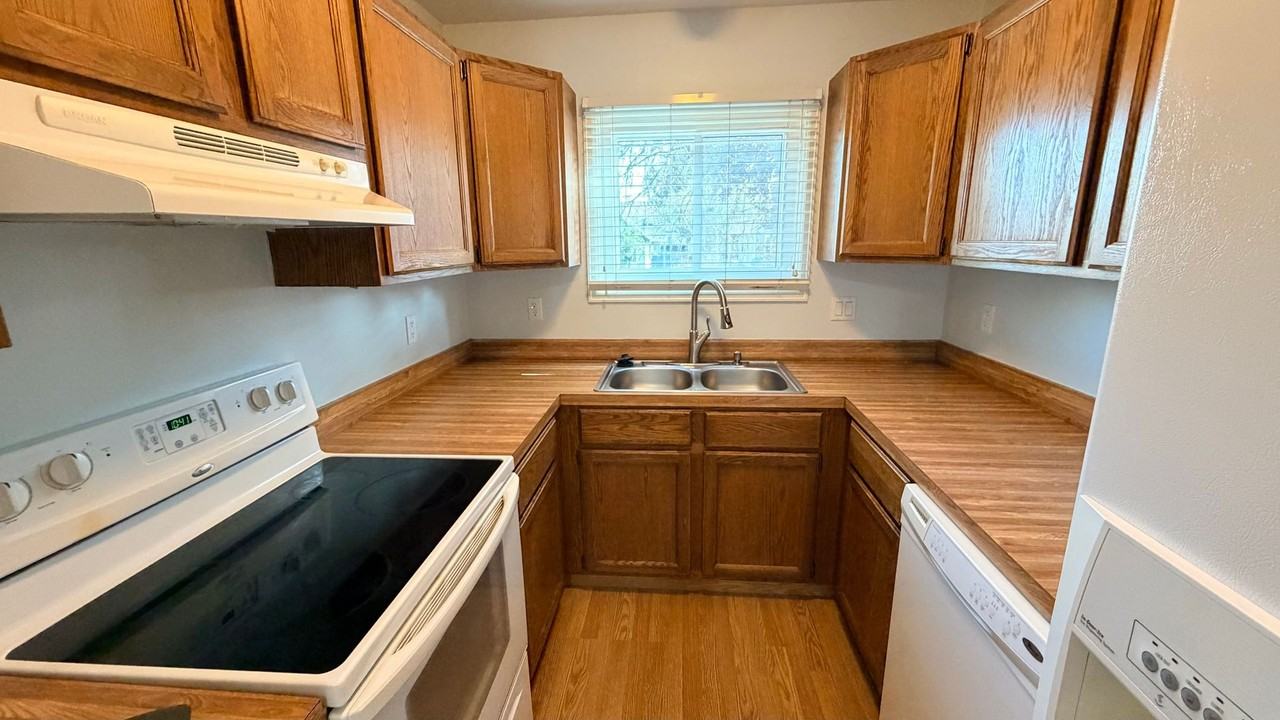 1624 Copperville Rd - Photo 7 of 23