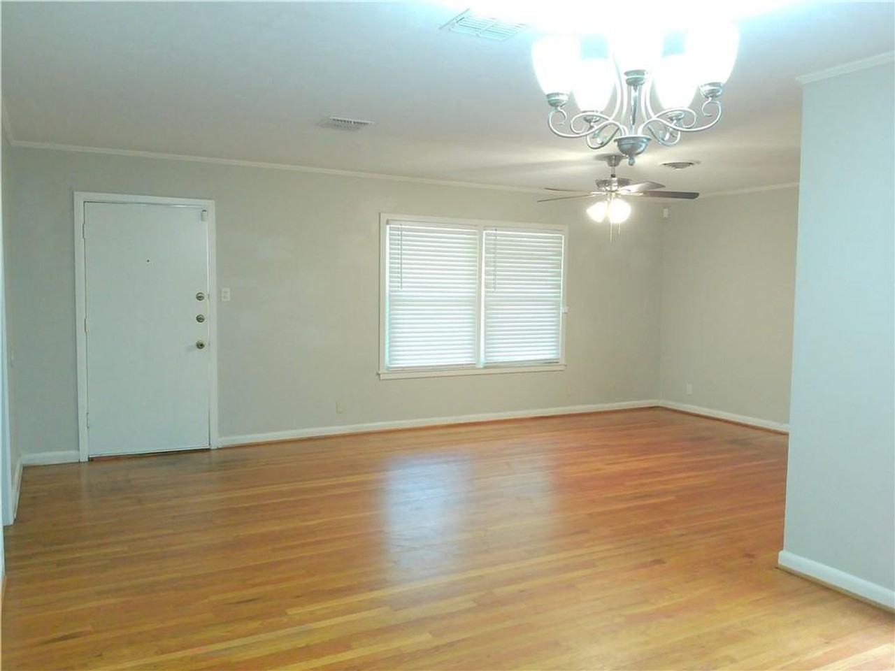 522 Pasadena Pl - Photo 5 of 19