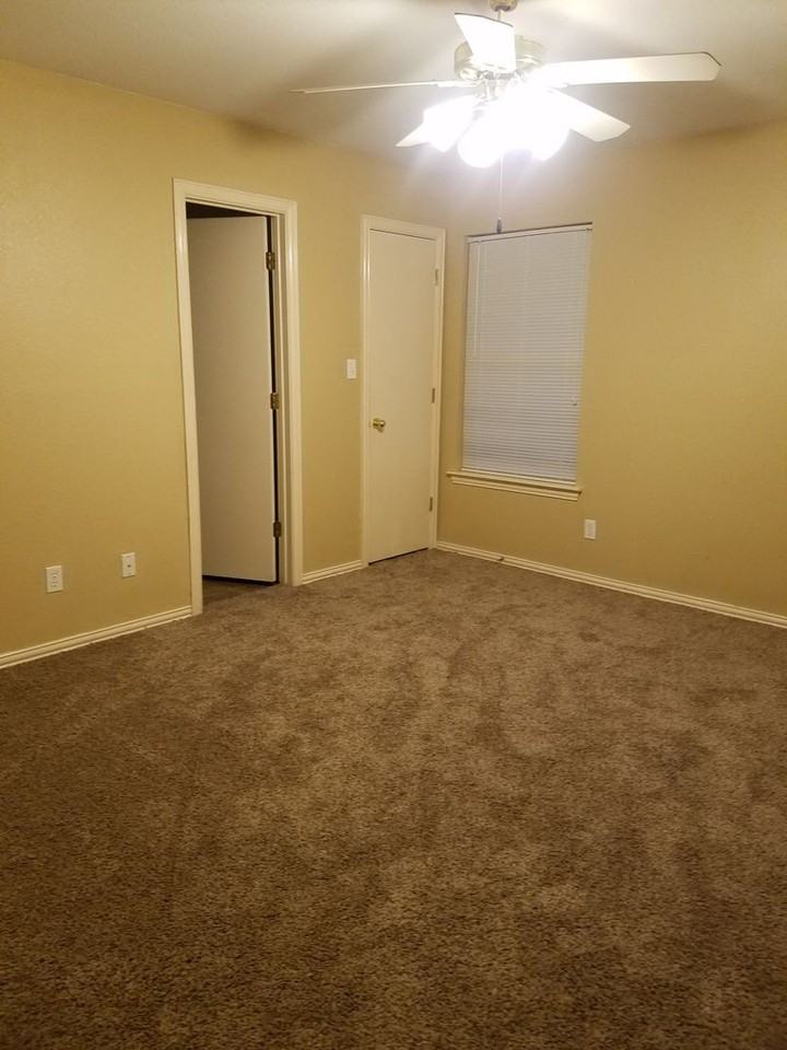 120 Liesa St - Photo 4 of 8