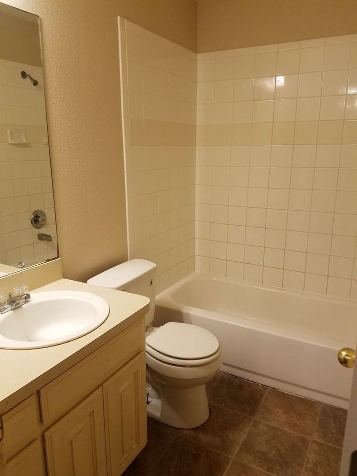 120 Liesa St - Photo 5 of 8