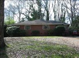featured image of 234 W Chewacla Dr