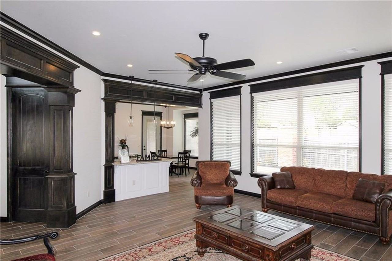 4001 Sam Gordon Dr - Photo 6 of 34