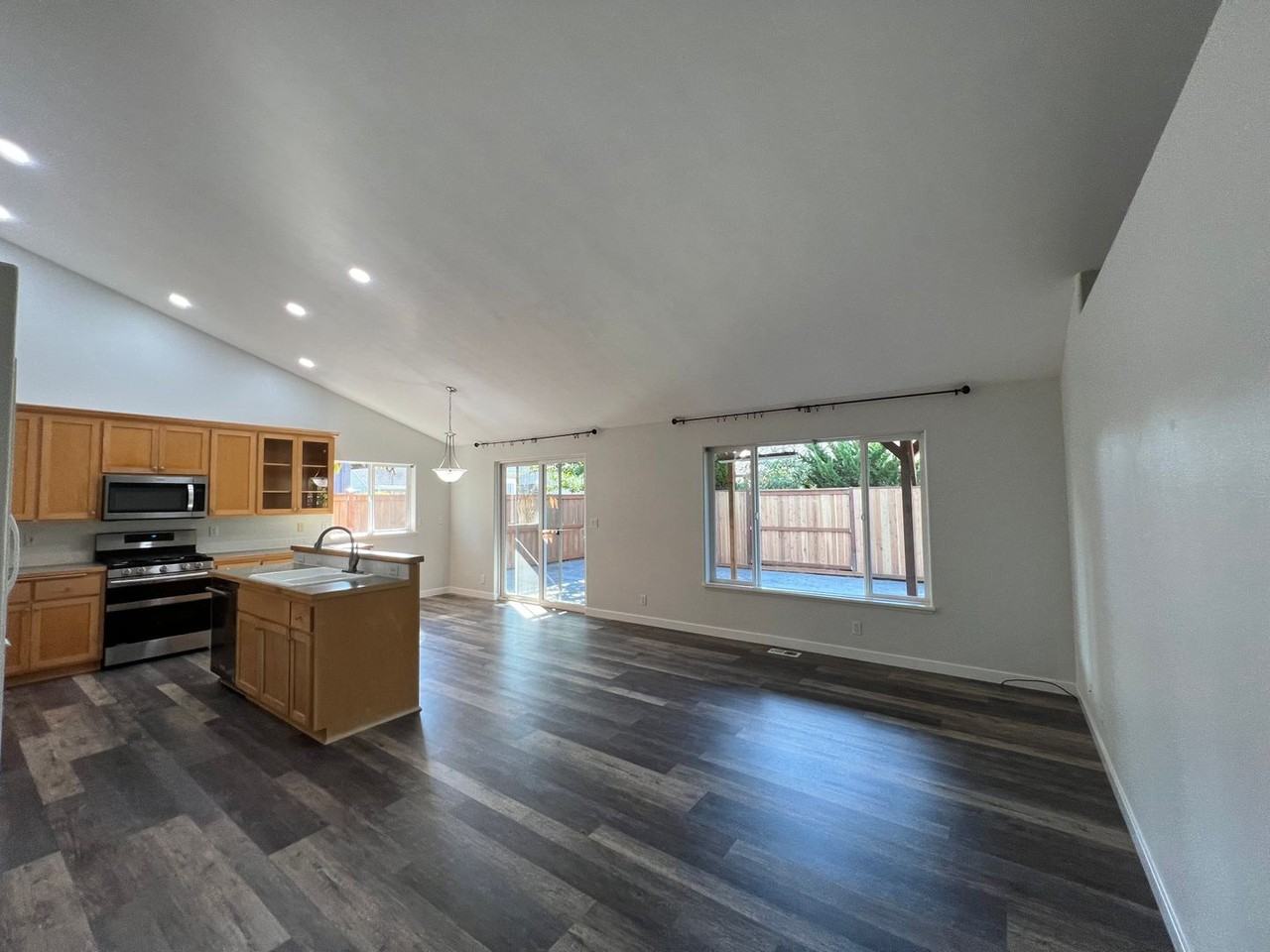 5980 Kistler Ln - Photo 2 of 38
