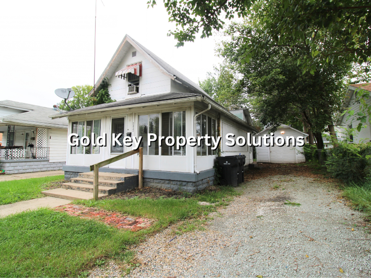 2432 Brown St - Photo 4 of 24
