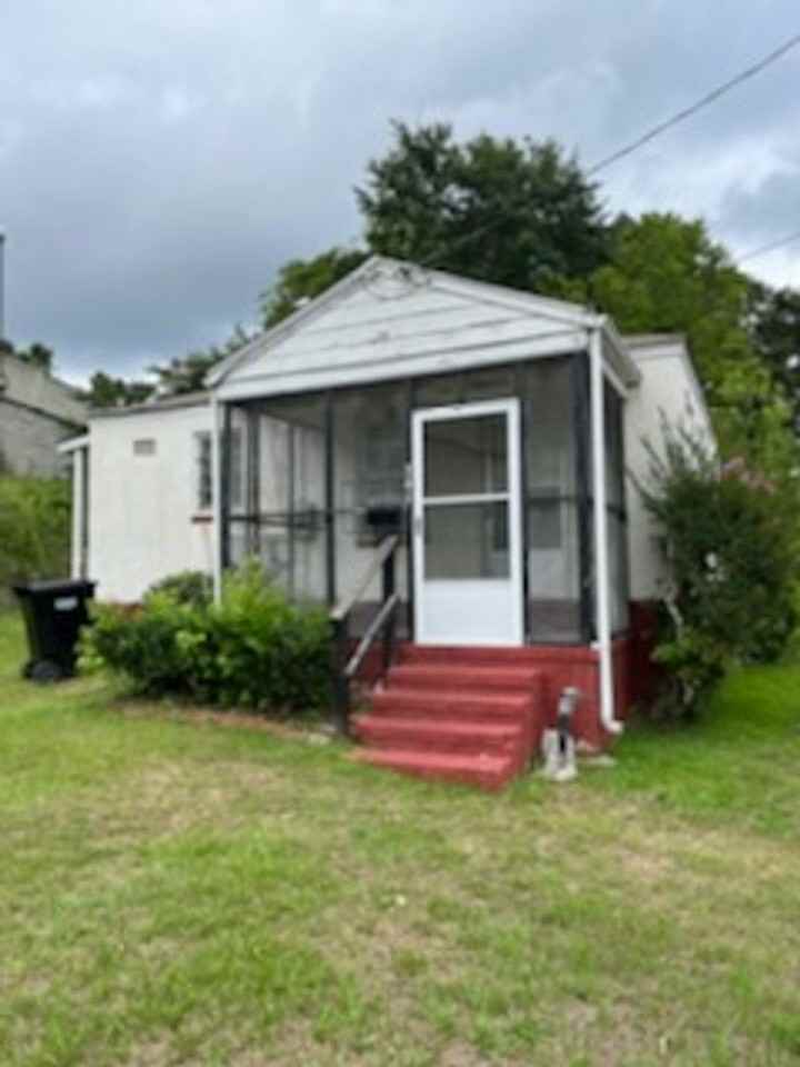 341 Liberty Ave - Photo 3 of 9