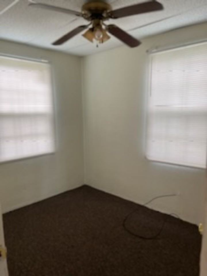 341 Liberty Ave - Photo 5 of 9