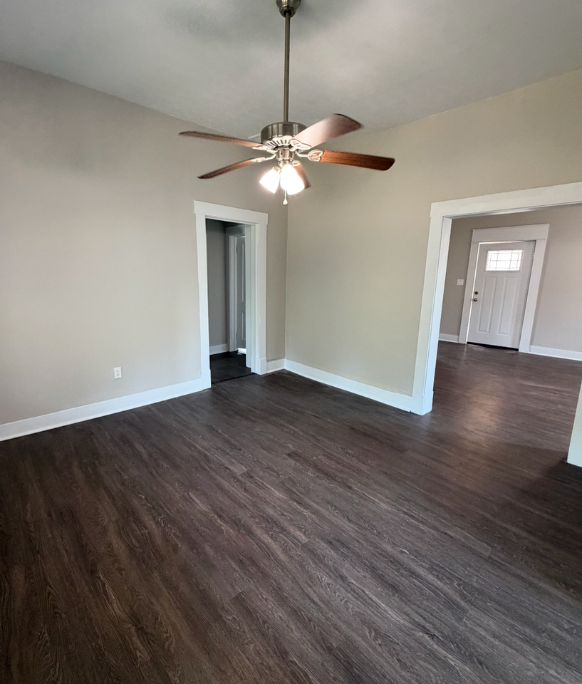 309 E 2nd St - Photo 3 of 12