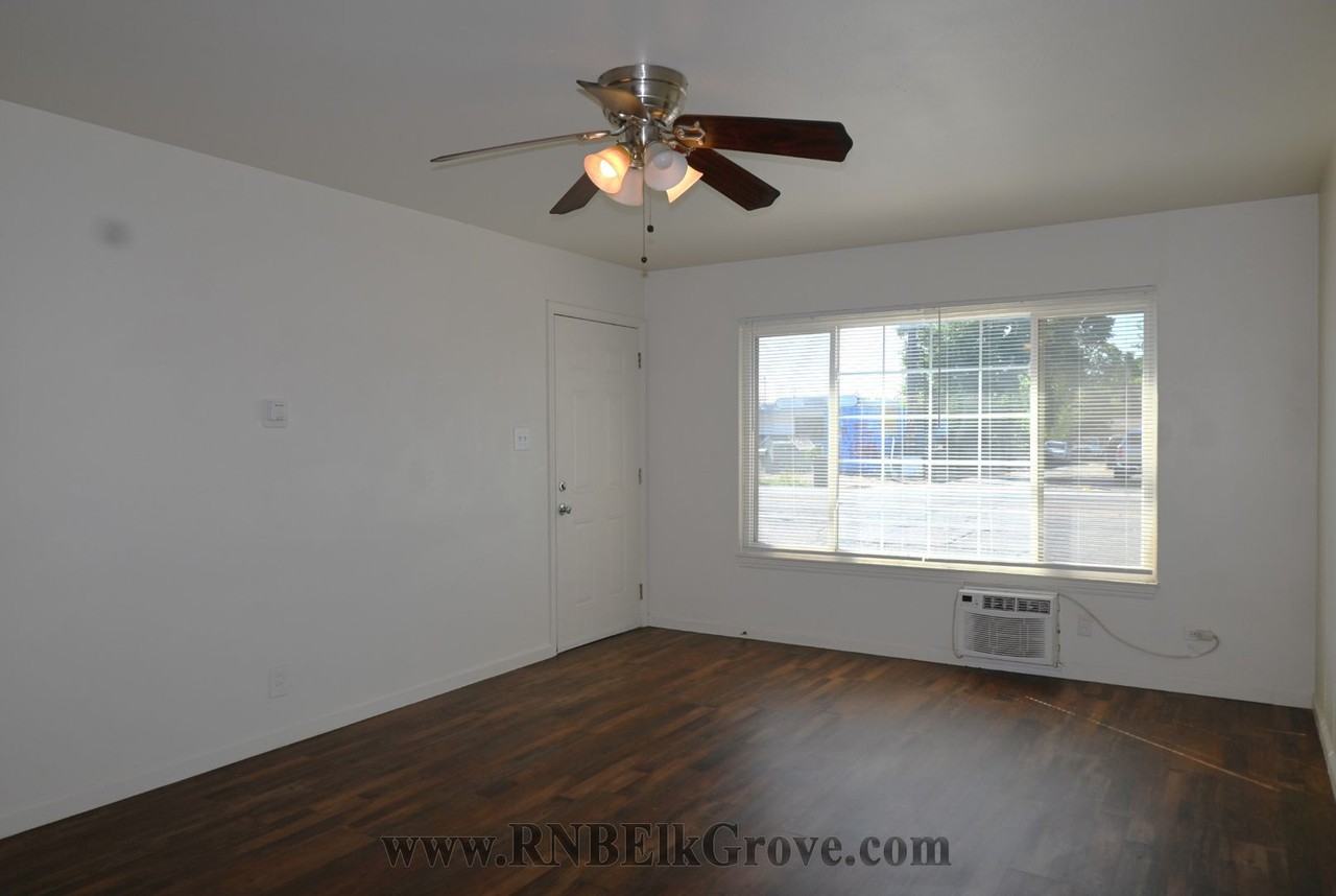 6903 Fruitridge Rd - Photo 4 of 14