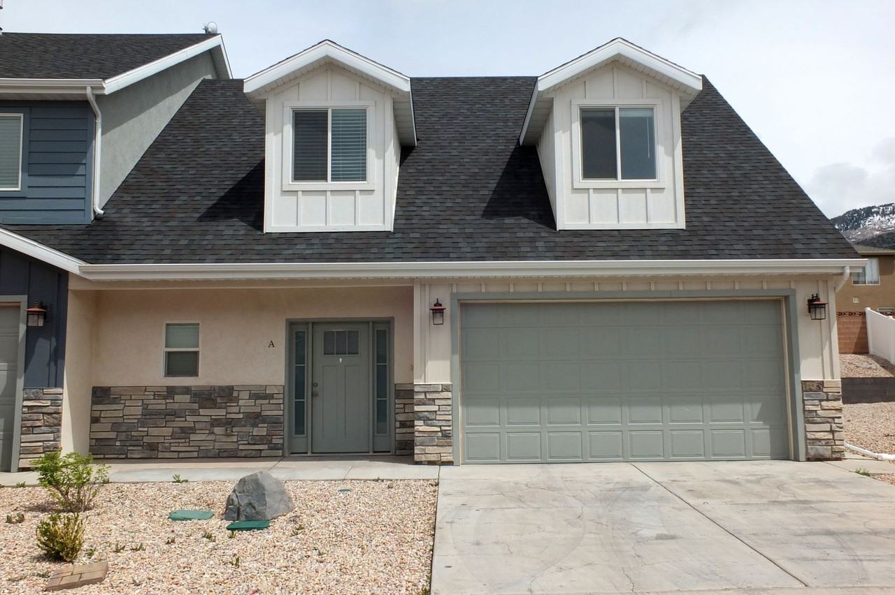 1563 W 1550 S - Photo 2 of 24