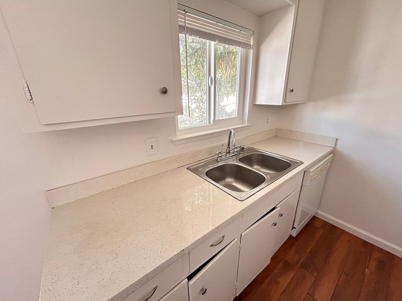 140 Kiely Blvd - Photo 7 of 9