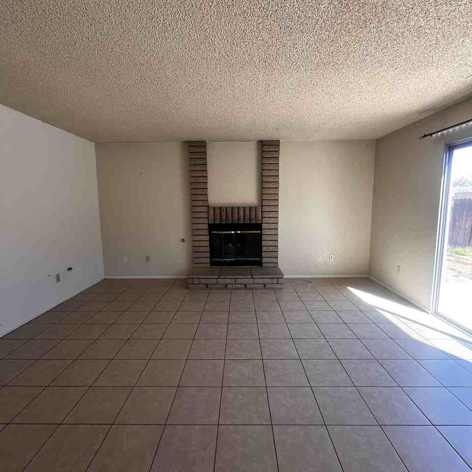 13151 Lakota Rd - Photo 3 of 13