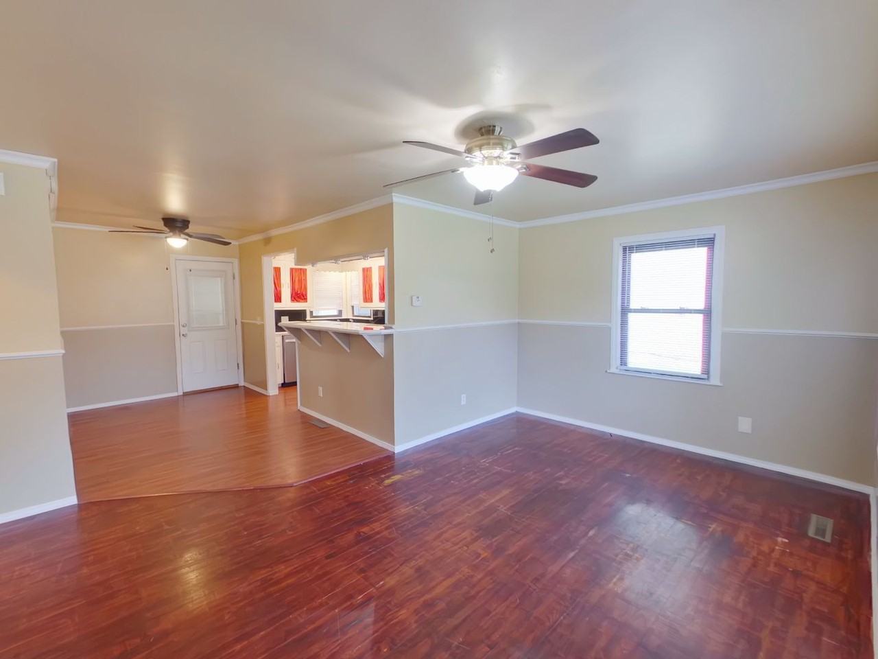 2257 S Minneapolis Ave - Photo 2 of 9