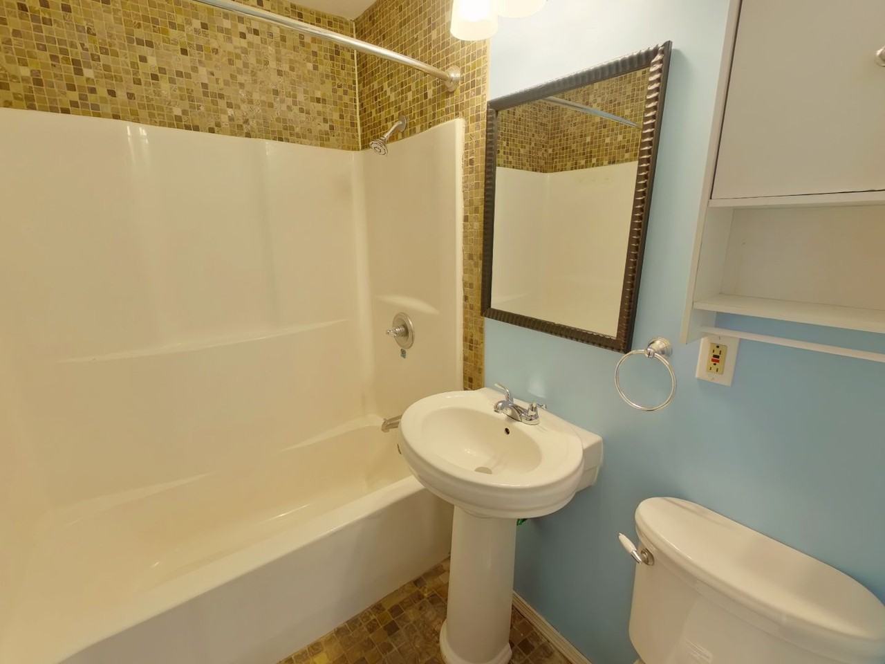 2257 S Minneapolis Ave - Photo 6 of 9