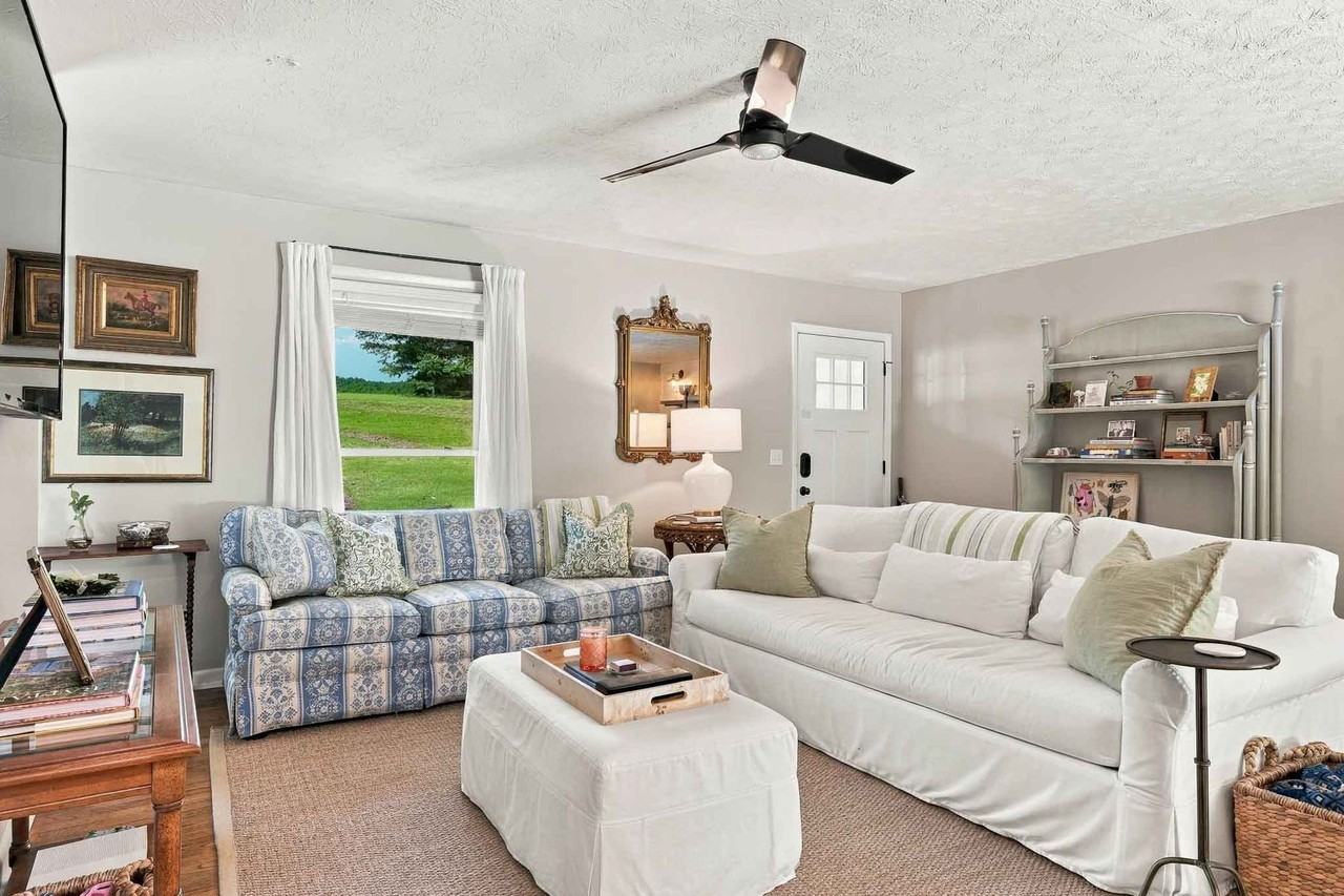 239 Denson Dr - Photo 3 of 28