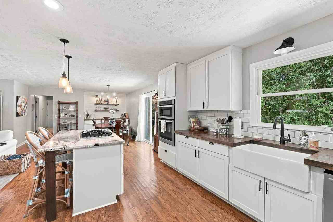 239 Denson Dr - Photo 6 of 28