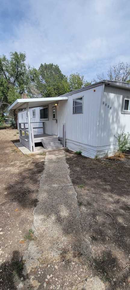 2940 View Dr - Photo 2 of 13