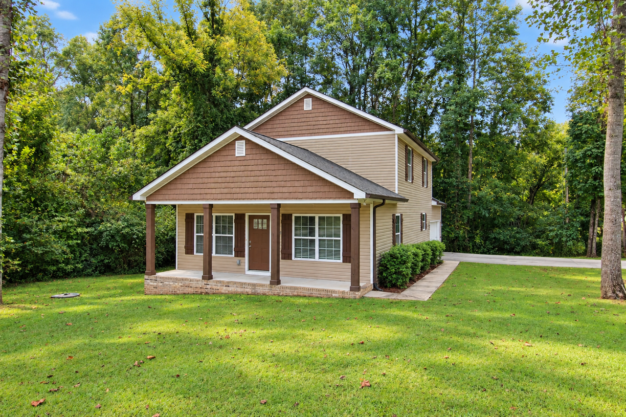 1566 Lake Villa Cir