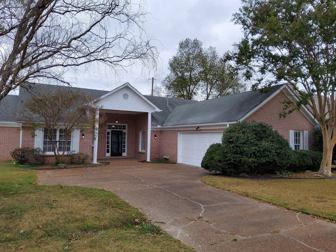 647 S Sanga Rd - Photo 2 of 50