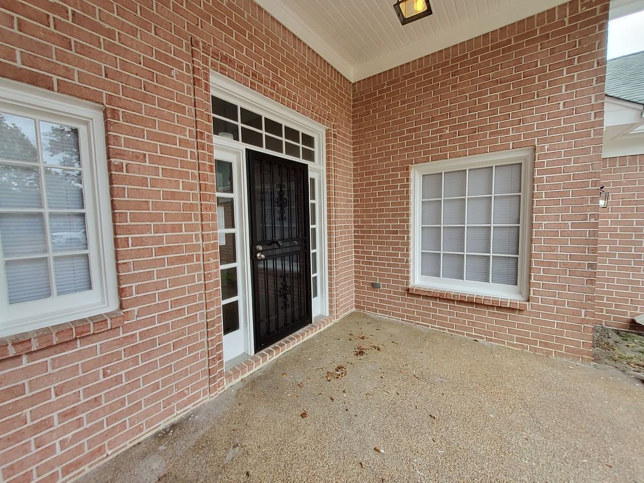 647 S Sanga Rd - Photo 4 of 50
