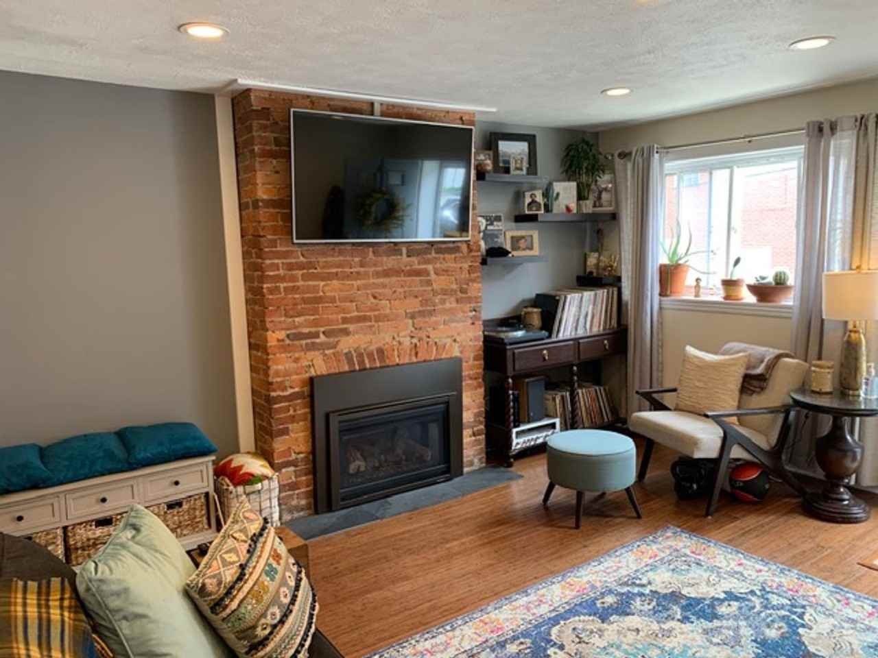 262 45th St - Photo 4 of 24