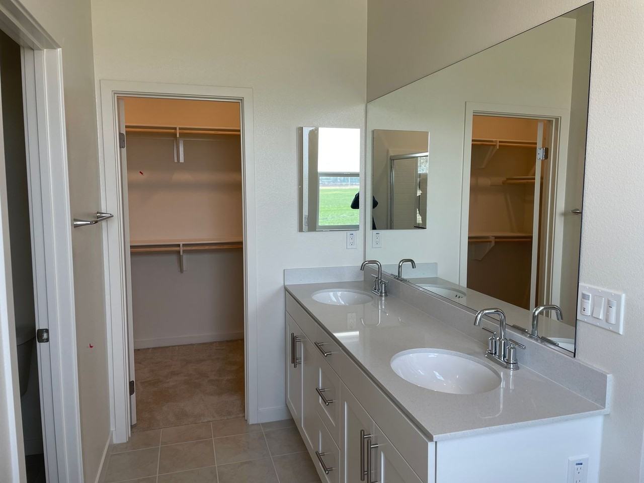 3620 S Allston Paseo #11 - Photo 4 of 4