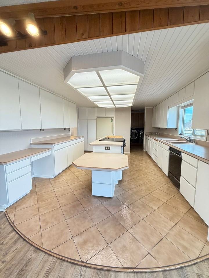 13324 Road 5 Se - Photo 2 of 25