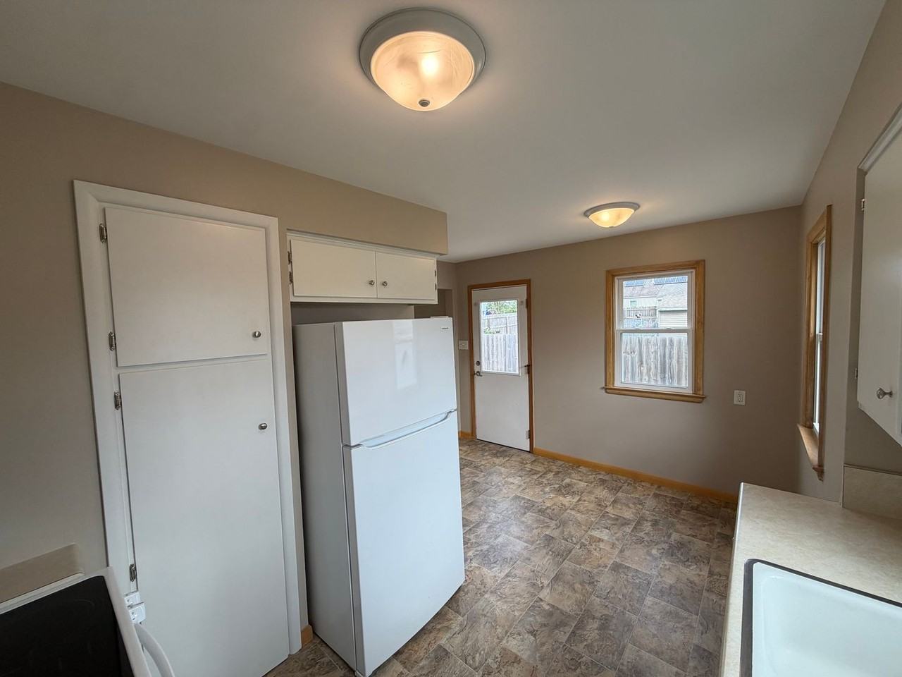 1517 9th Ave Sw - Photo 7 of 11