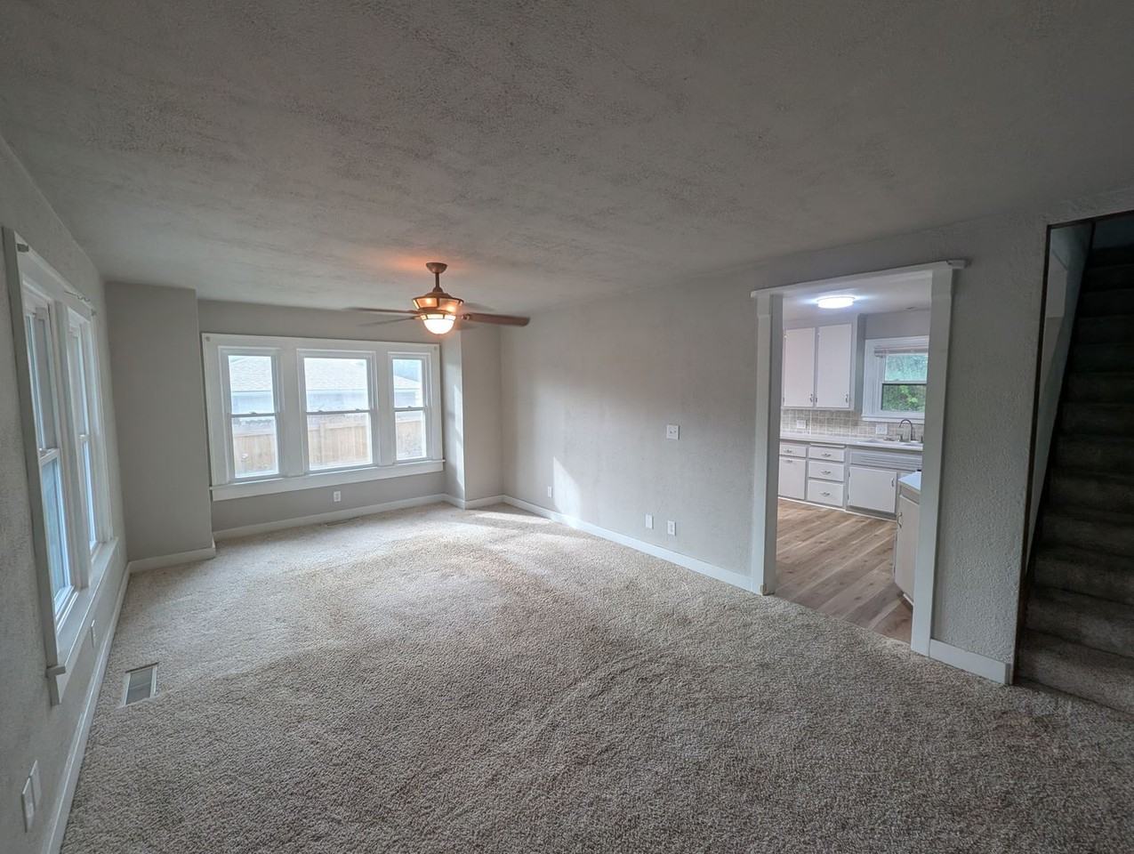 3011 Miller Ave - Photo 7 of 24