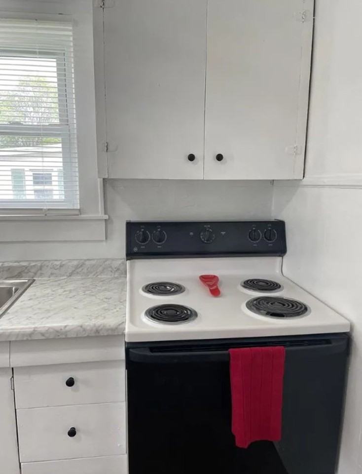 1612 W 9th St - Photo 3 of 18