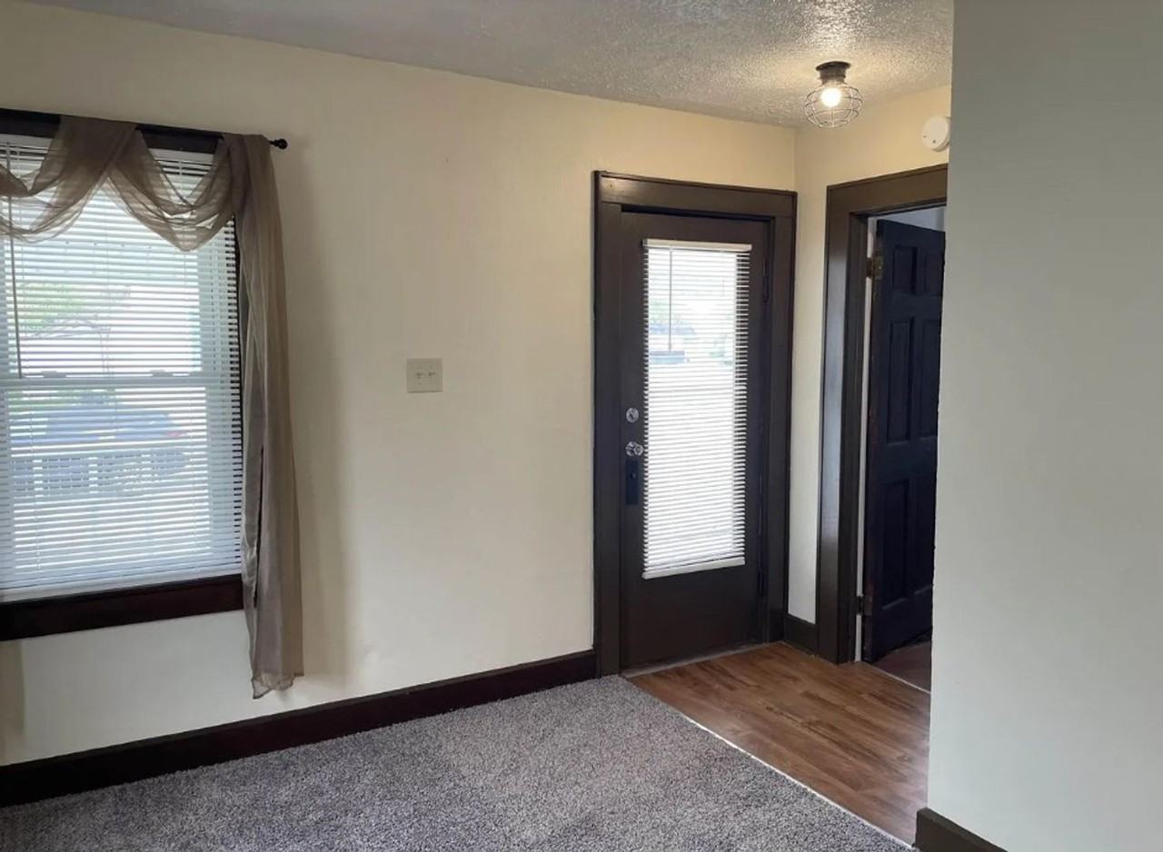 1612 W 9th St - Photo 6 of 18