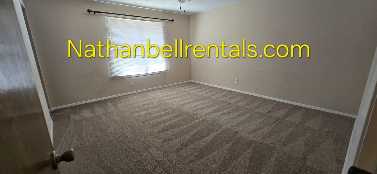 126 County Road 42320 - Photo 4 of 9