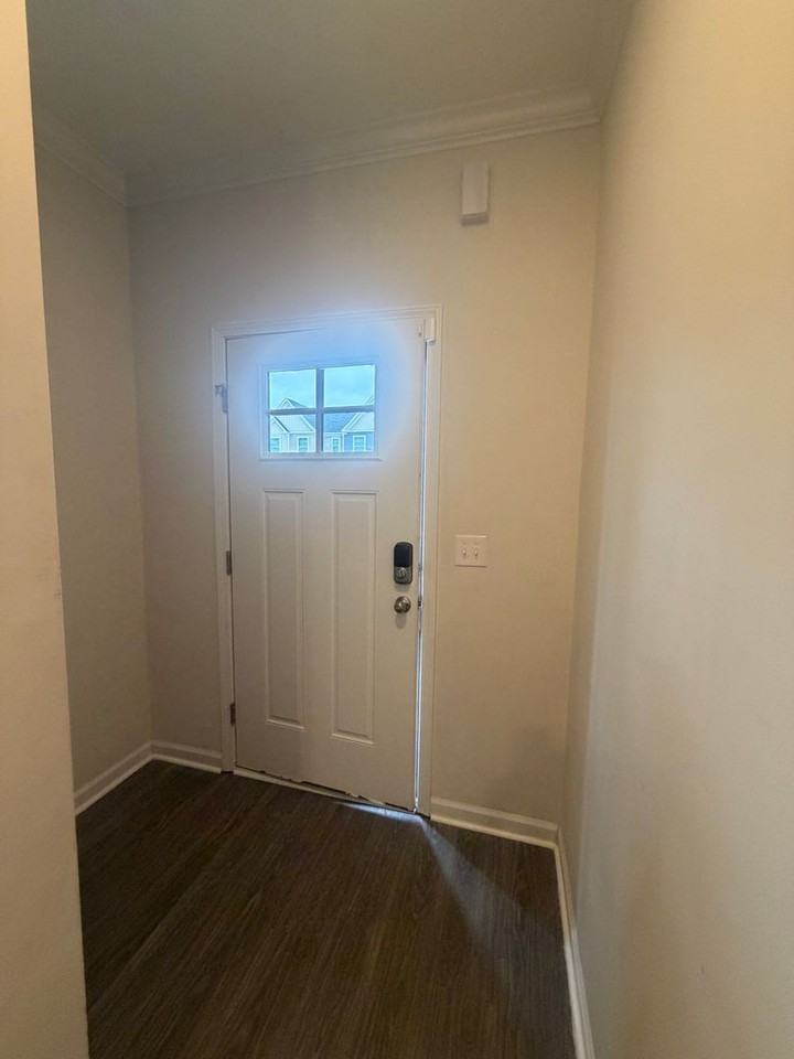 2965 Old Field Rd - Photo 4 of 32