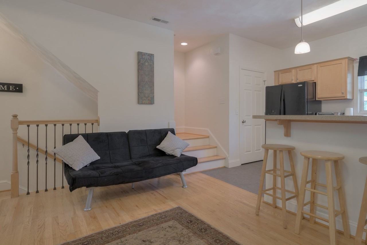 505 Green Street - Photo 7 of 19