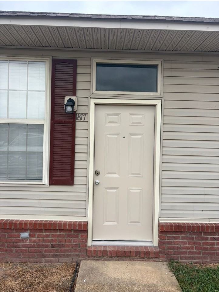 1817 Dara Dr - Photo 2 of 15