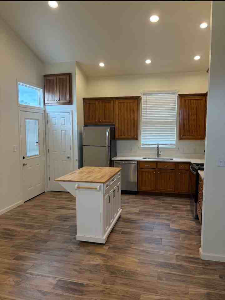 1817 Dara Dr - Photo 3 of 15