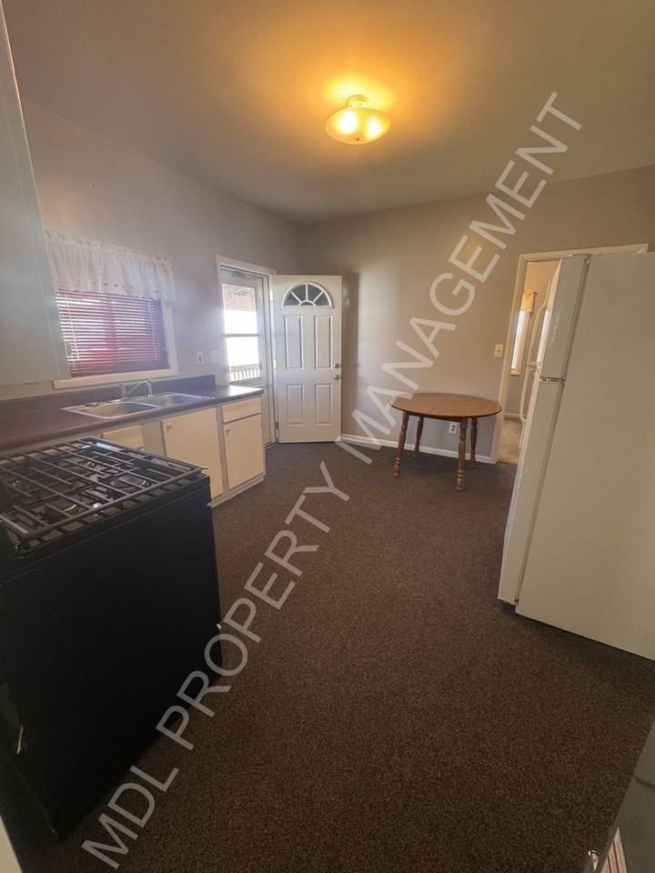 403 Polk St - Photo 2 of 11
