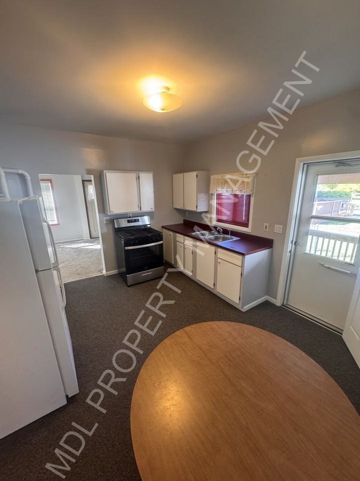 403 Polk St - Photo 3 of 11