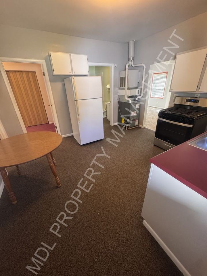 403 Polk St - Photo 4 of 11
