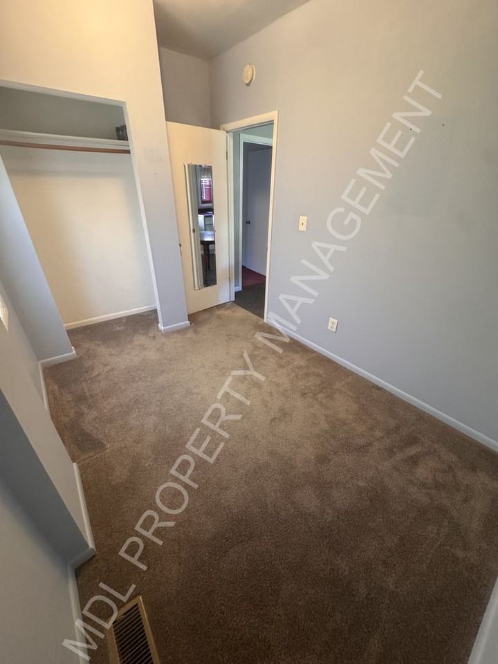 403 Polk St - Photo 5 of 11