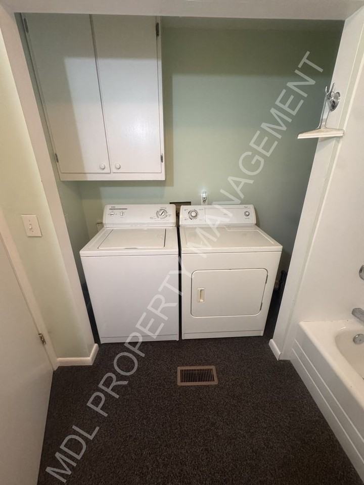 403 Polk St - Photo 6 of 11