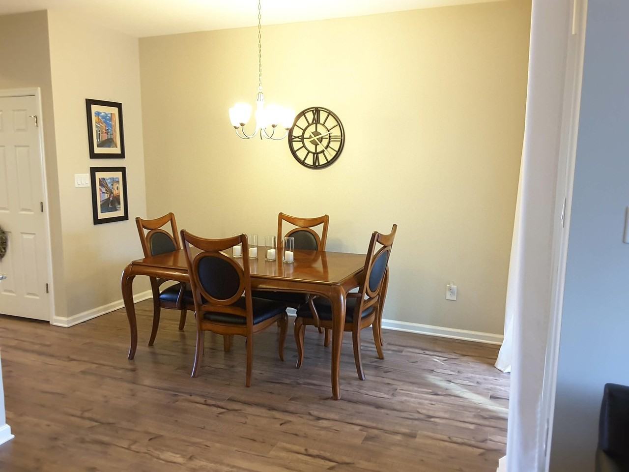 4691 Revolutionary Way - Photo 5 of 17