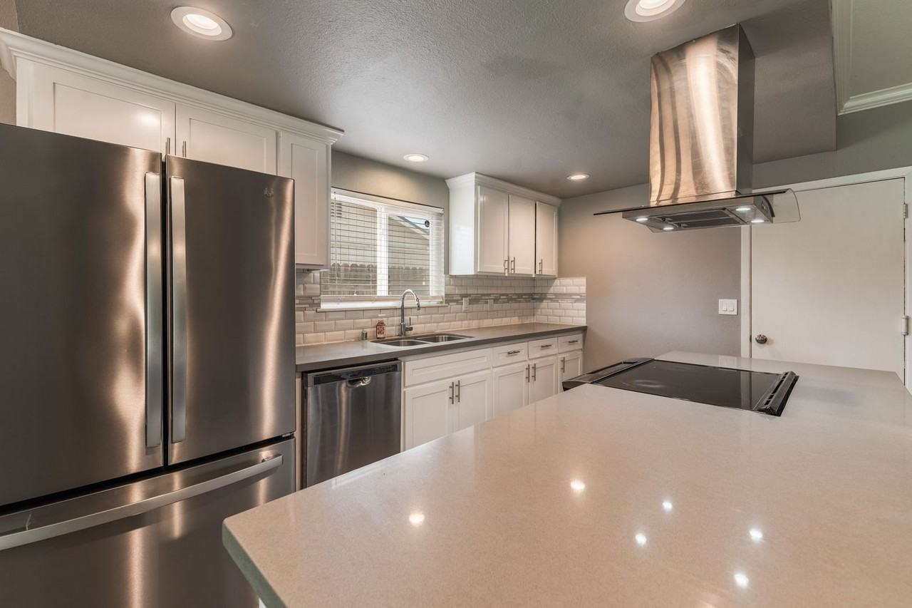 10222 Sunol Way - Photo 3 of 36