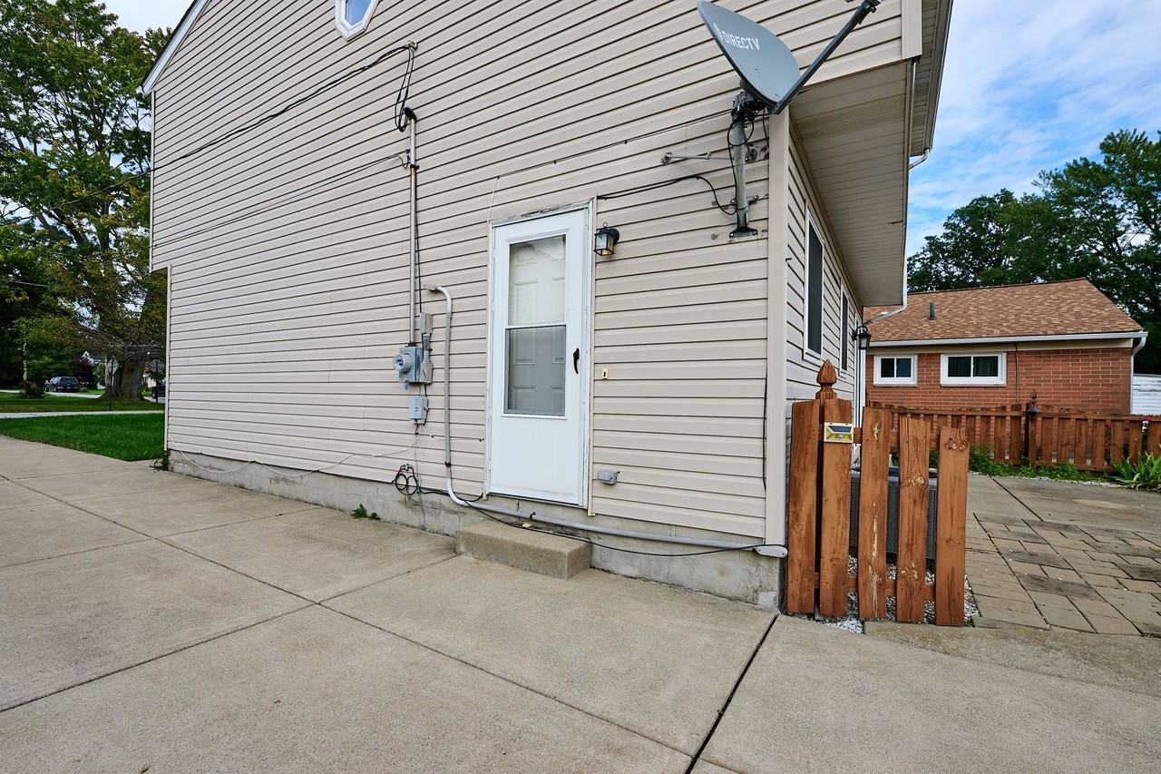 32976 Edward Ave - Photo 6 of 24