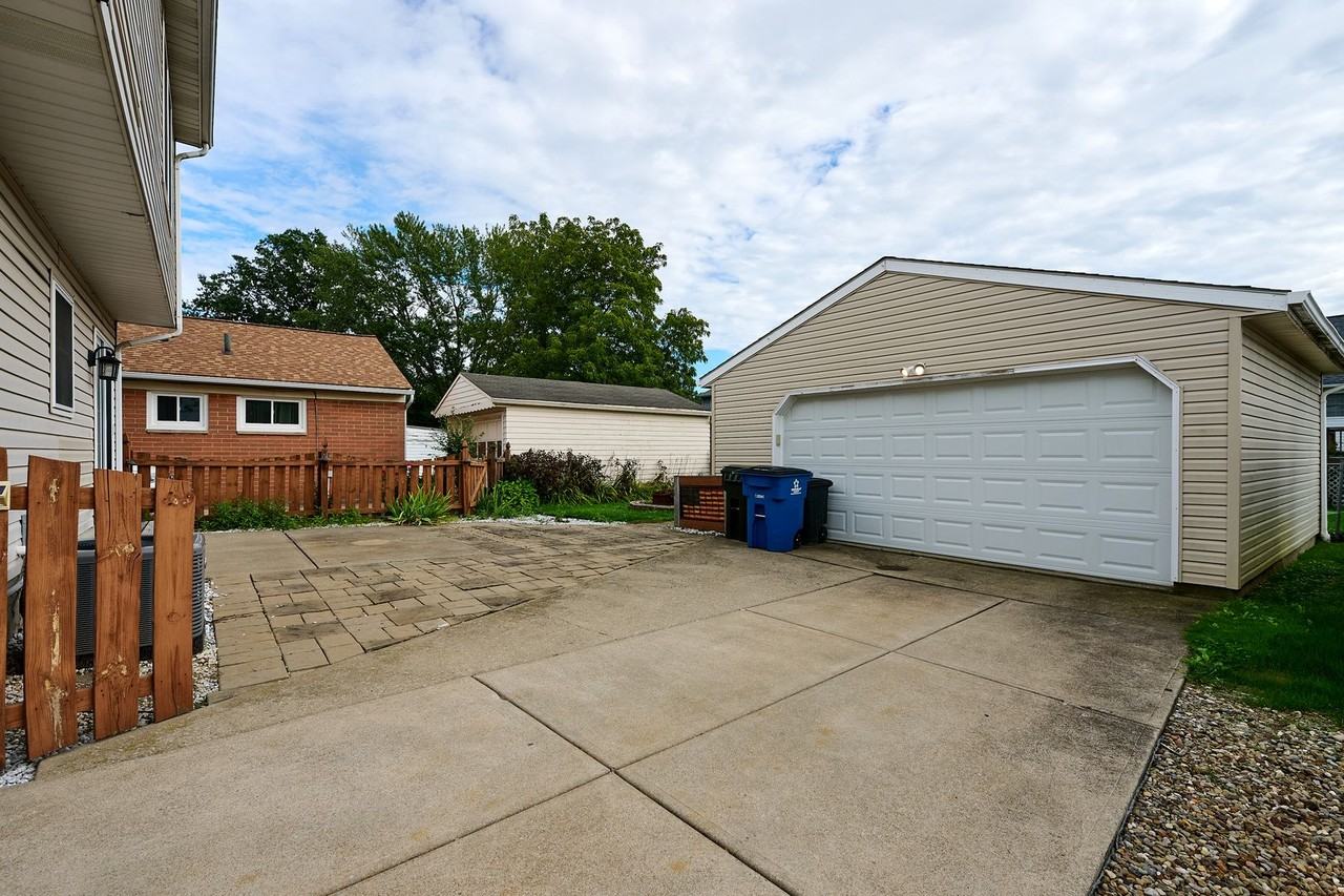 32976 Edward Ave - Photo 7 of 24