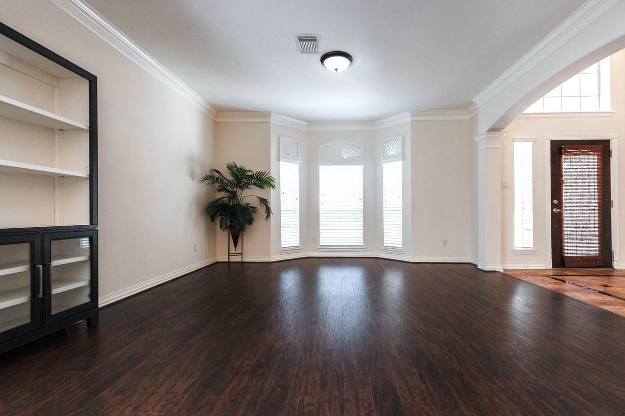 4023 Portofino Ct - Photo 3 of 48