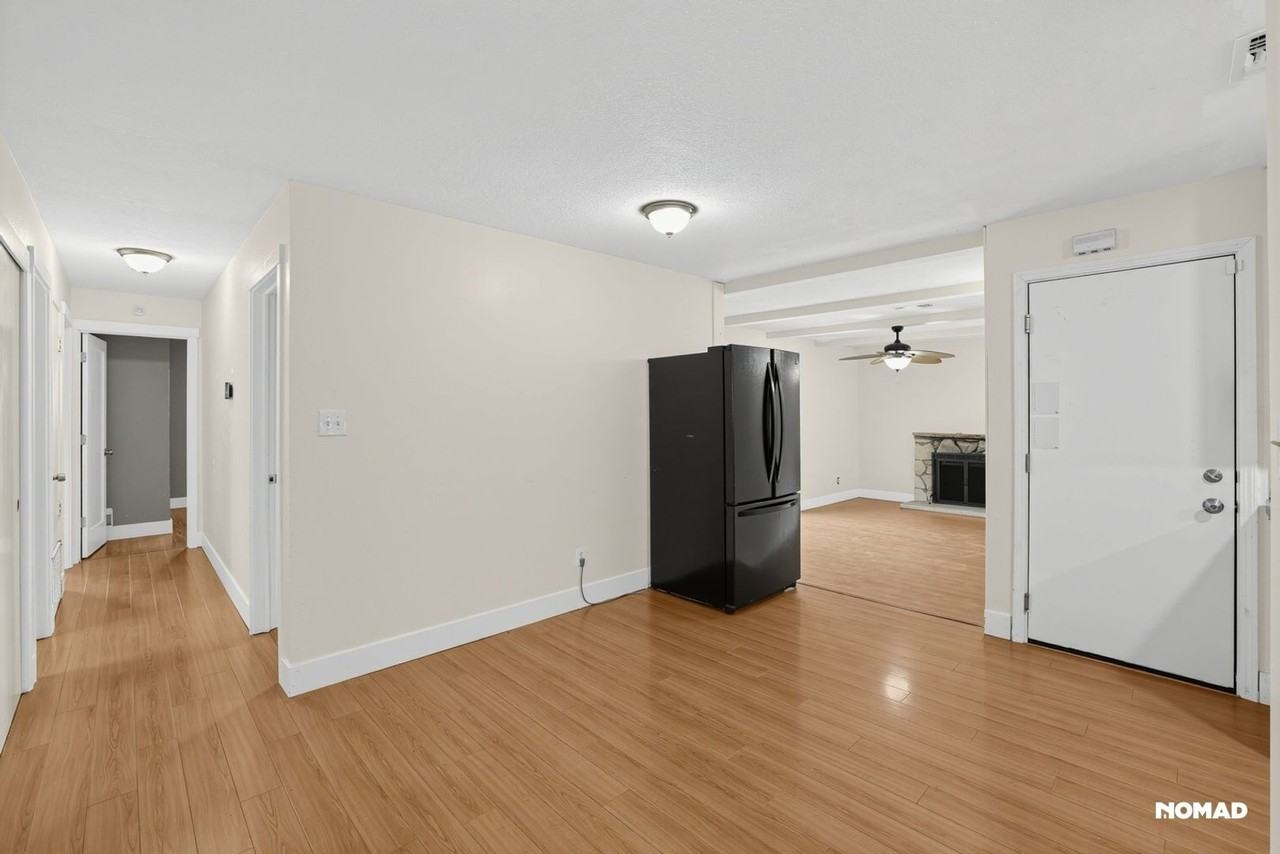 3059 Rosemont Dr - Photo 6 of 25