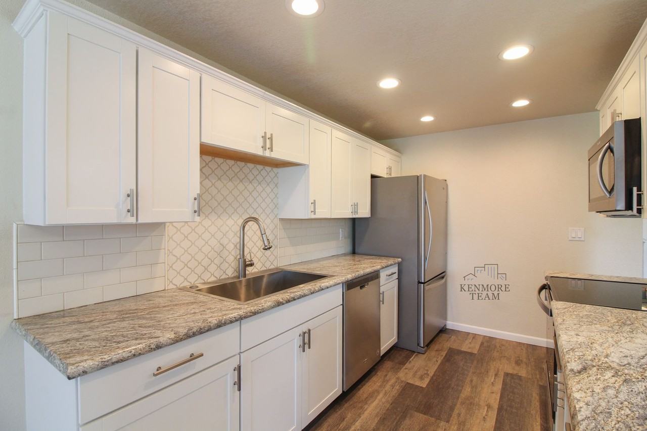 337 Greenbrook Pl - Photo 2 of 20